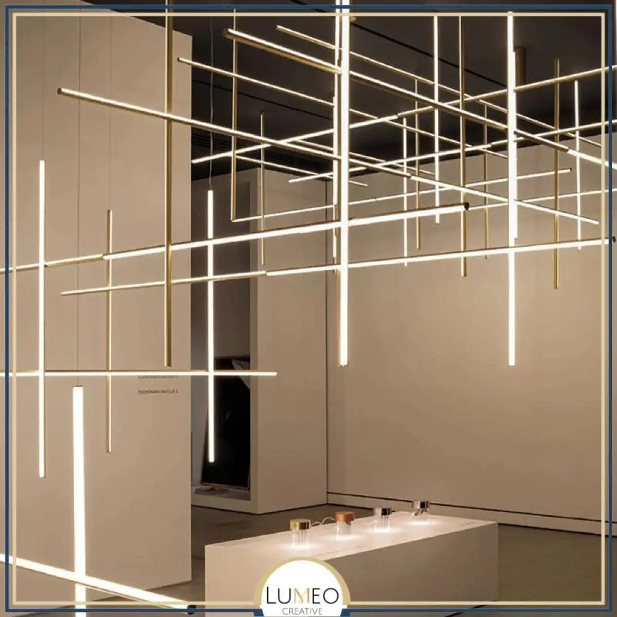 Suspension géométrique LED contemporaine | Tubes personnalisables